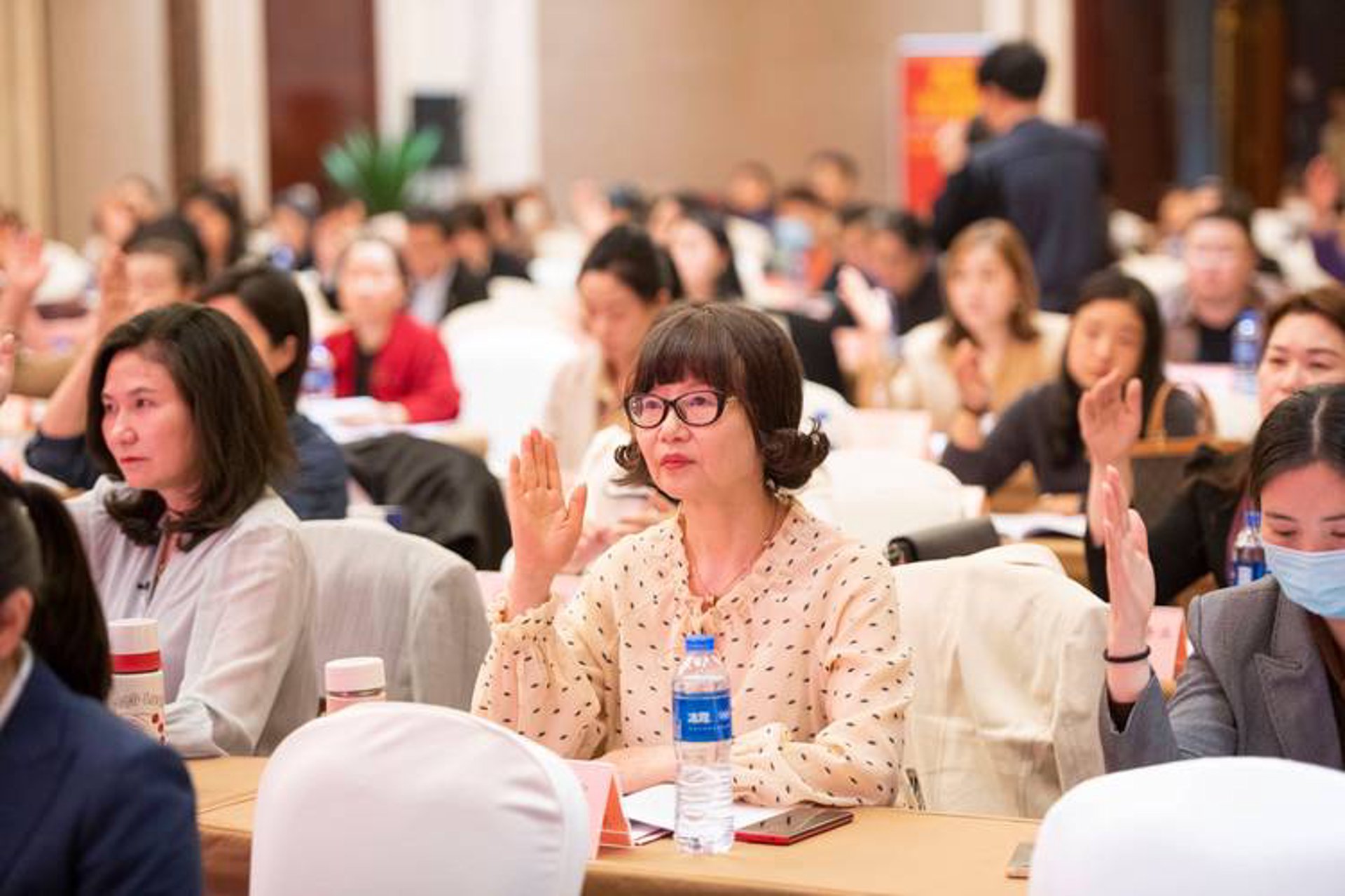 新概念旅行社